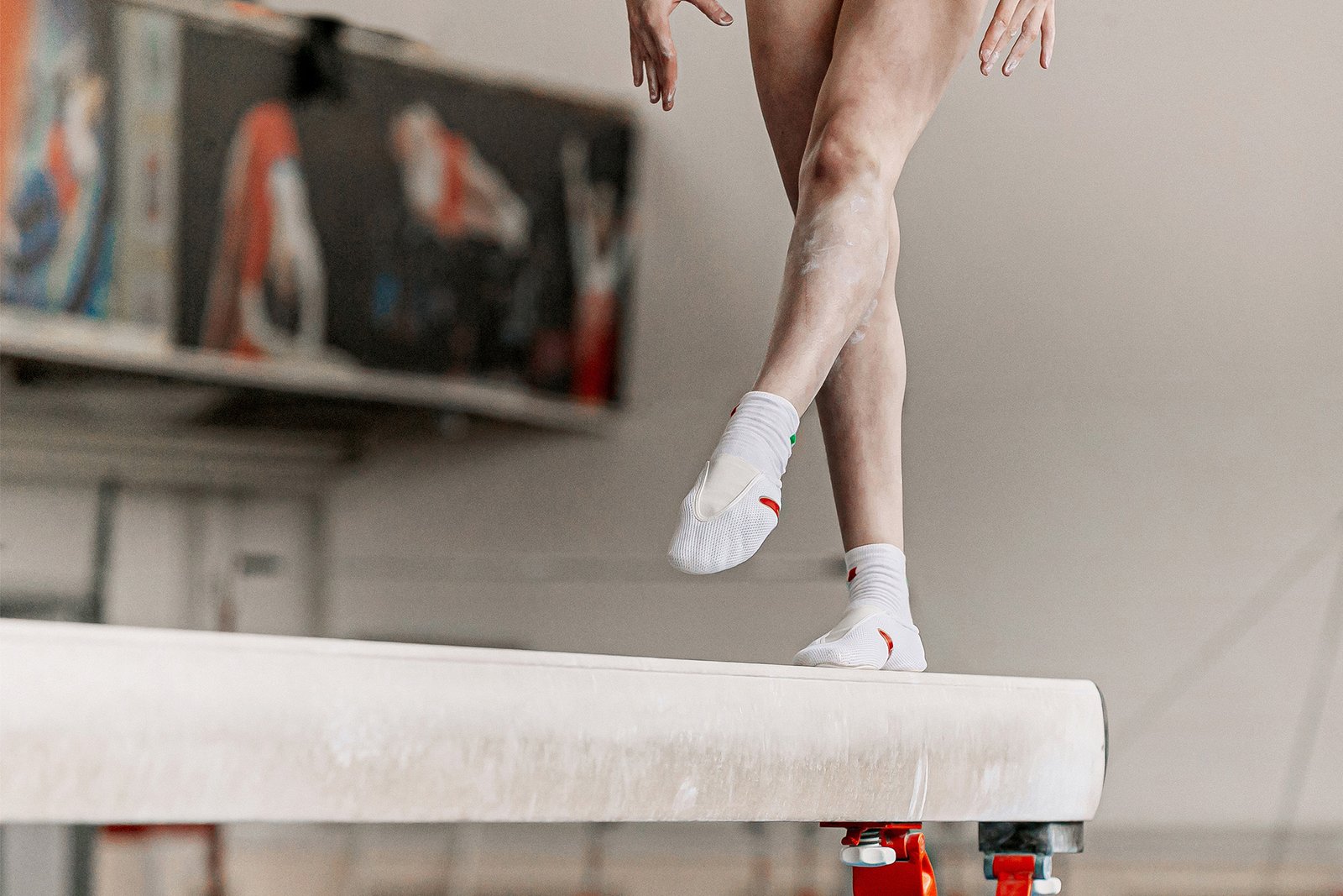 legs-female-gymnast-step-on-balance-beam-in-artist-2023-11-27-05-20-23-utc