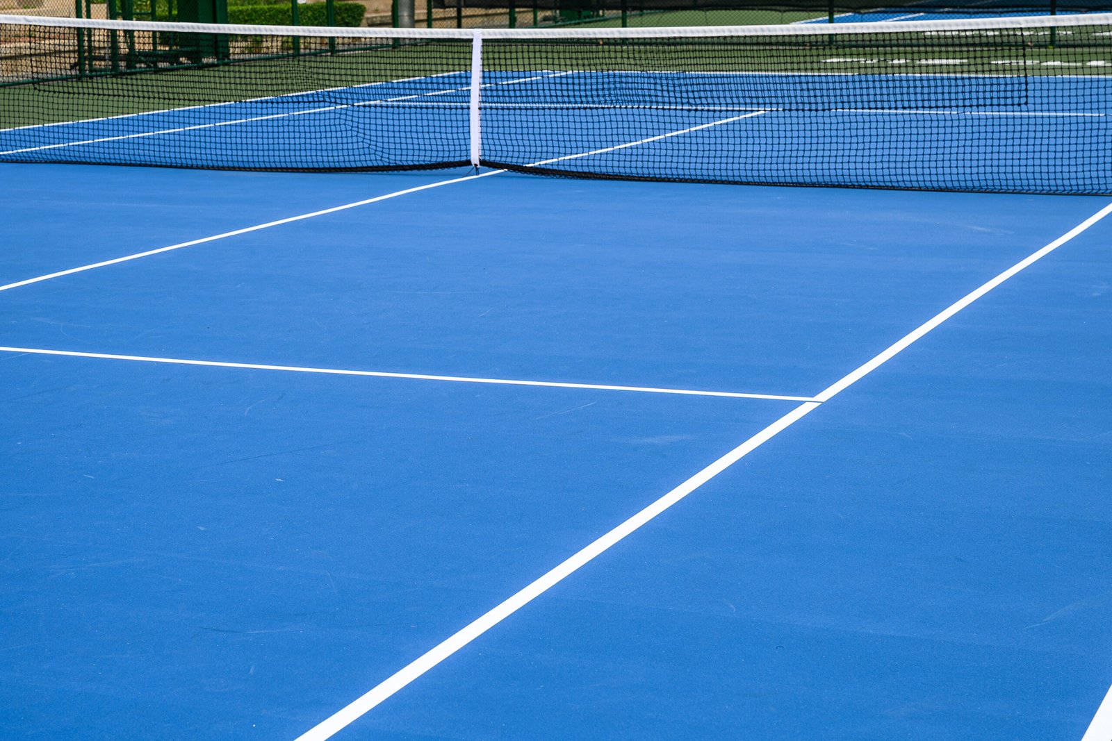 whole-blue-tennis-court-synthetic-rubber-lawn-2023-11-27-05-26-42-utc